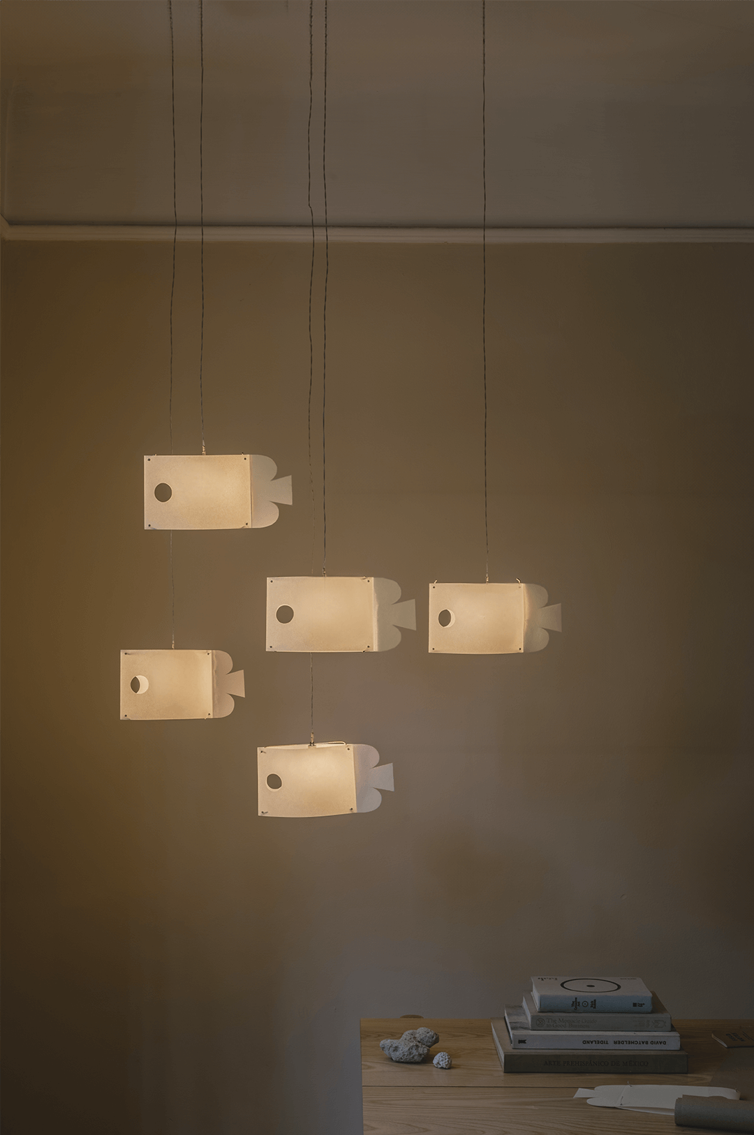 Kilzi-lighting_Designer-Lamp_Collectible-design_Spanish-designer_Design-Miami_Pececito-Lamps_Organic-design_Brutalist-design_Contemporary-lighting_Nature-inspired-design_Design-Ceiling-Lamp_Paper-Lamp_The-Pececito-Lamp