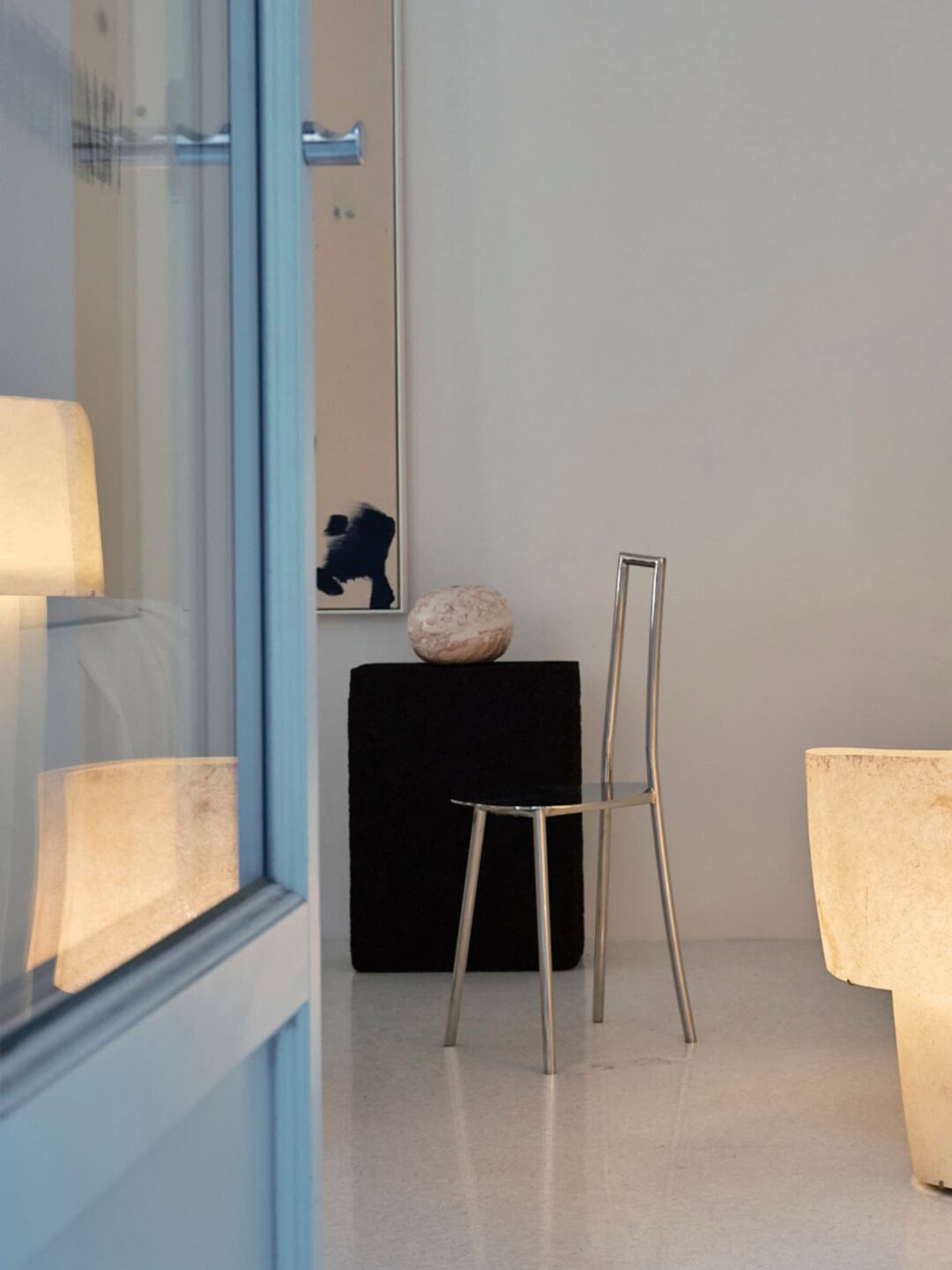 Kilzi seating, minimalist and artistic design chair made of stainless steel, exclusive luxury design.