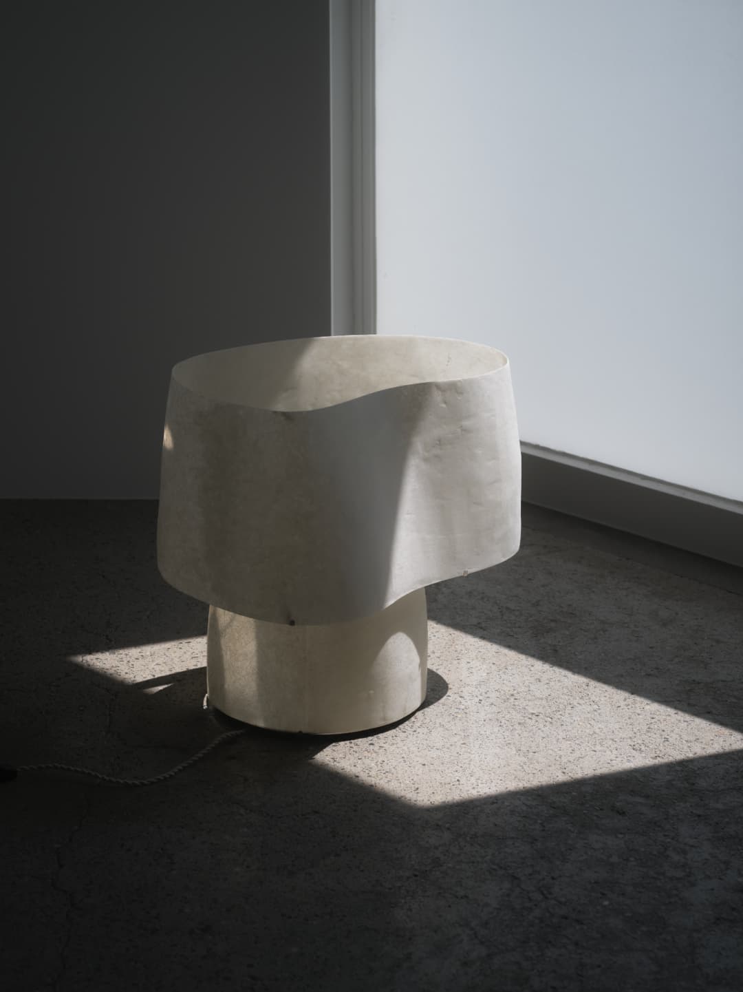 Kilzi-lighting_Designer-Lamp_Collectible-design_Spanish-designer_Design-Miami_Mush-Lamps_Organic-design_Brutalist-design_Contemporary-lighting_Nature-inspired-design_Design-table-Lamp_Fibreglass-Lamp_The-Mush-Lamp-Chub_9