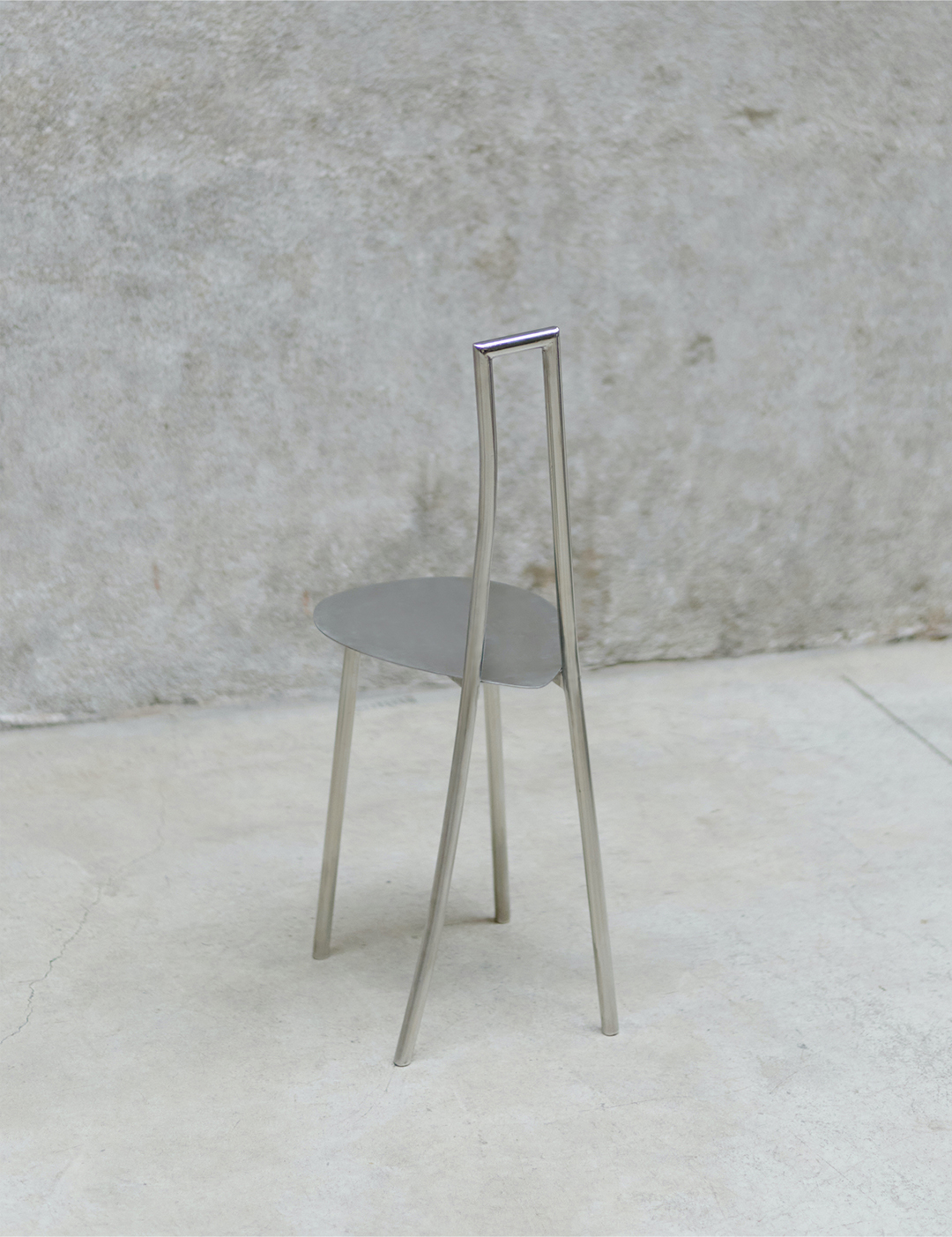 Kilzi seating, minimalist and artistic design chair made of stainless steel, exclusive luxury design.