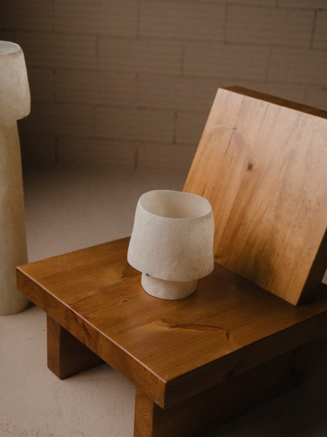 Kilzi-lighting_Designer-Lamp_Collectible-design_Spanish-designer_Design-Miami_Mush-Lamps_Organic-design_Brutalist-design_Contemporary-lighting_Nature-inspired-design_Design-table-Lamp_Fibreglass-Lamp_ThE-Mush-Lamp-Tiny_11