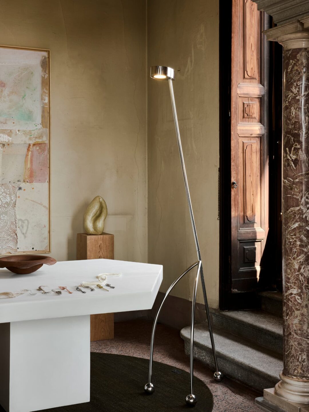 Kilzi-lighting_Designer-Lamp_Collectible-design_Spanish-designer_Design-Miami_Giraffe-Lamps_Organic-design_Brutalist-design_Contemporary-lighting_Nature-inspired-design_Design-floor-Lamp_Stainless-Steel-Lamp_The-Giraffe-Lamp_10
